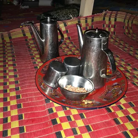 Guest house Au Milieu De Nulle Part Au Du Der Outines