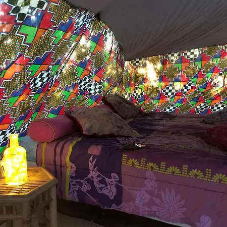 Guest house Au Milieu De Nulle Part Au Du Der